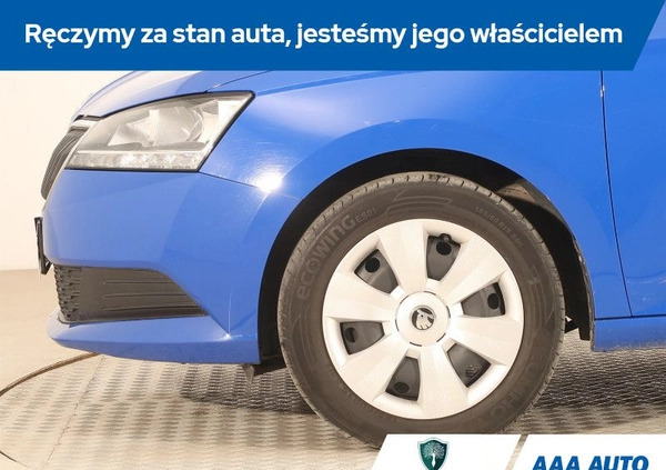 Skoda Fabia cena 33000 przebieg: 137602, rok produkcji 2018 z Lądek-Zdrój małe 277